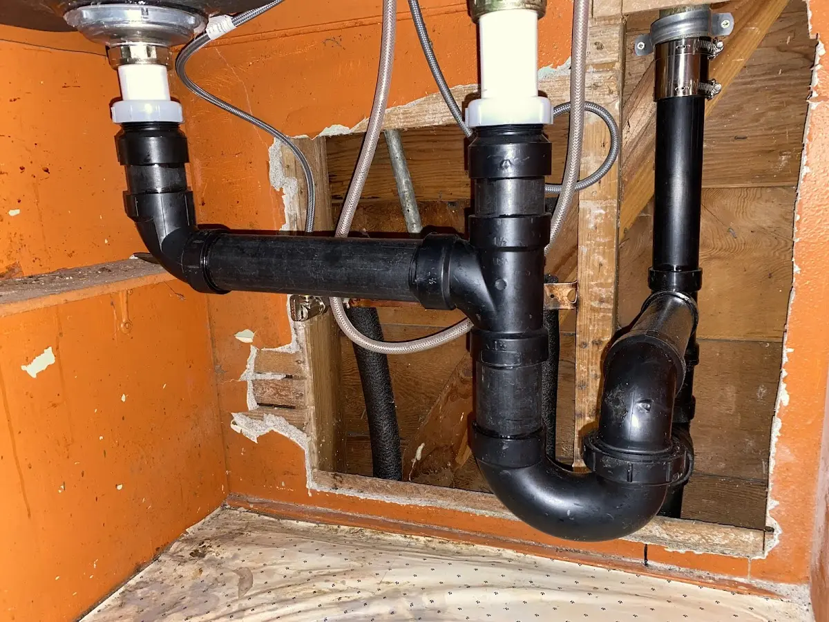 Professional Pipe Bursting equipment and tools on the job in Wildwood Lake