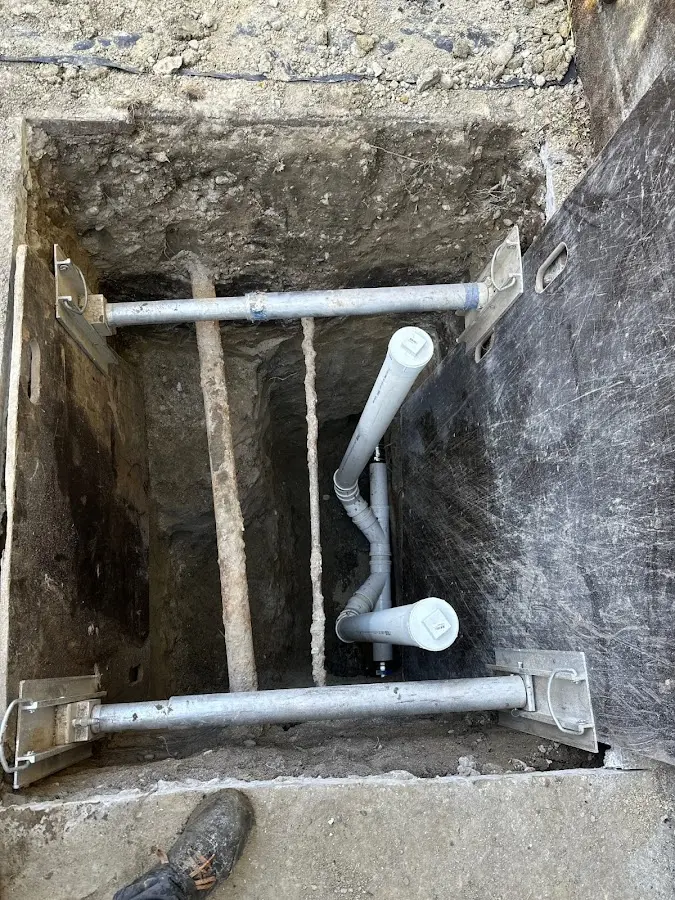 Experienced plumber completing Gas Line Repair work in Wildwood Lake